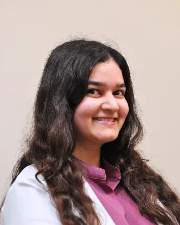 Zoya Hussain.webp